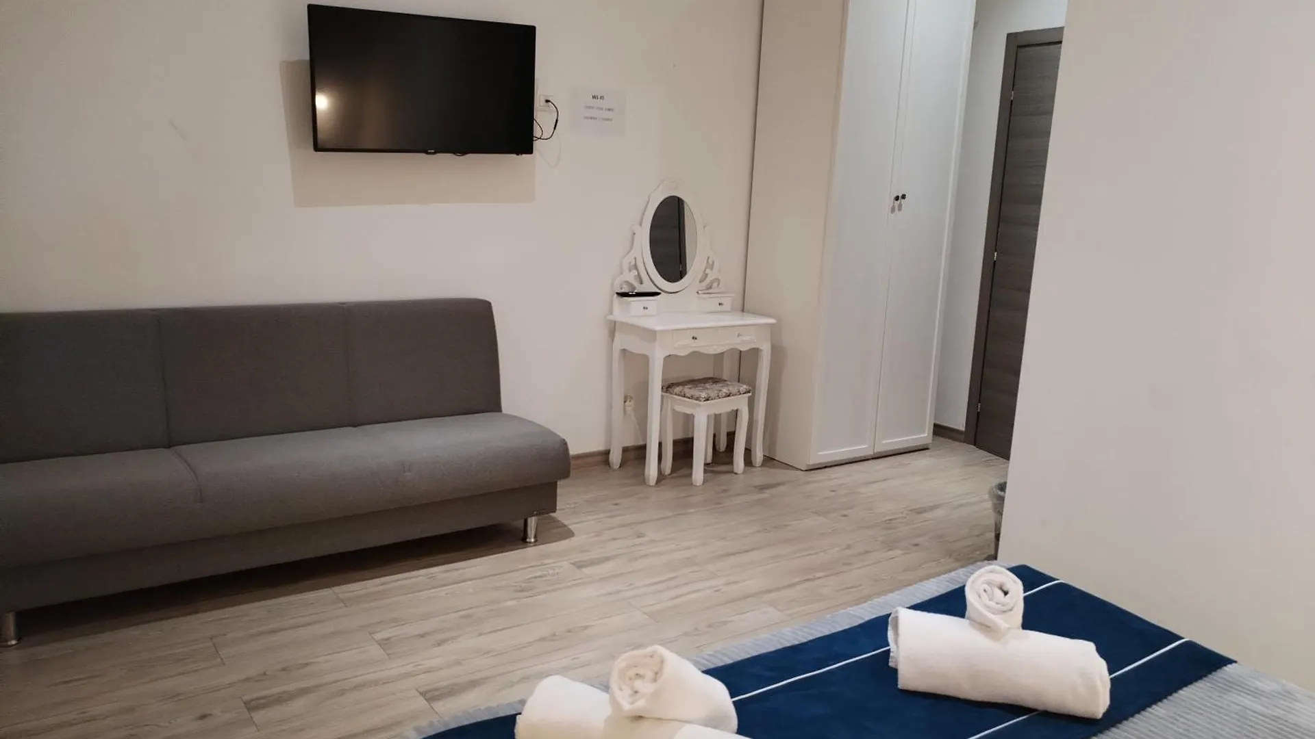 Nuova Fiera Camera Werona 0*,  Włochy